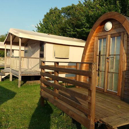 Camping Du Pontis Verteillac Exterior foto