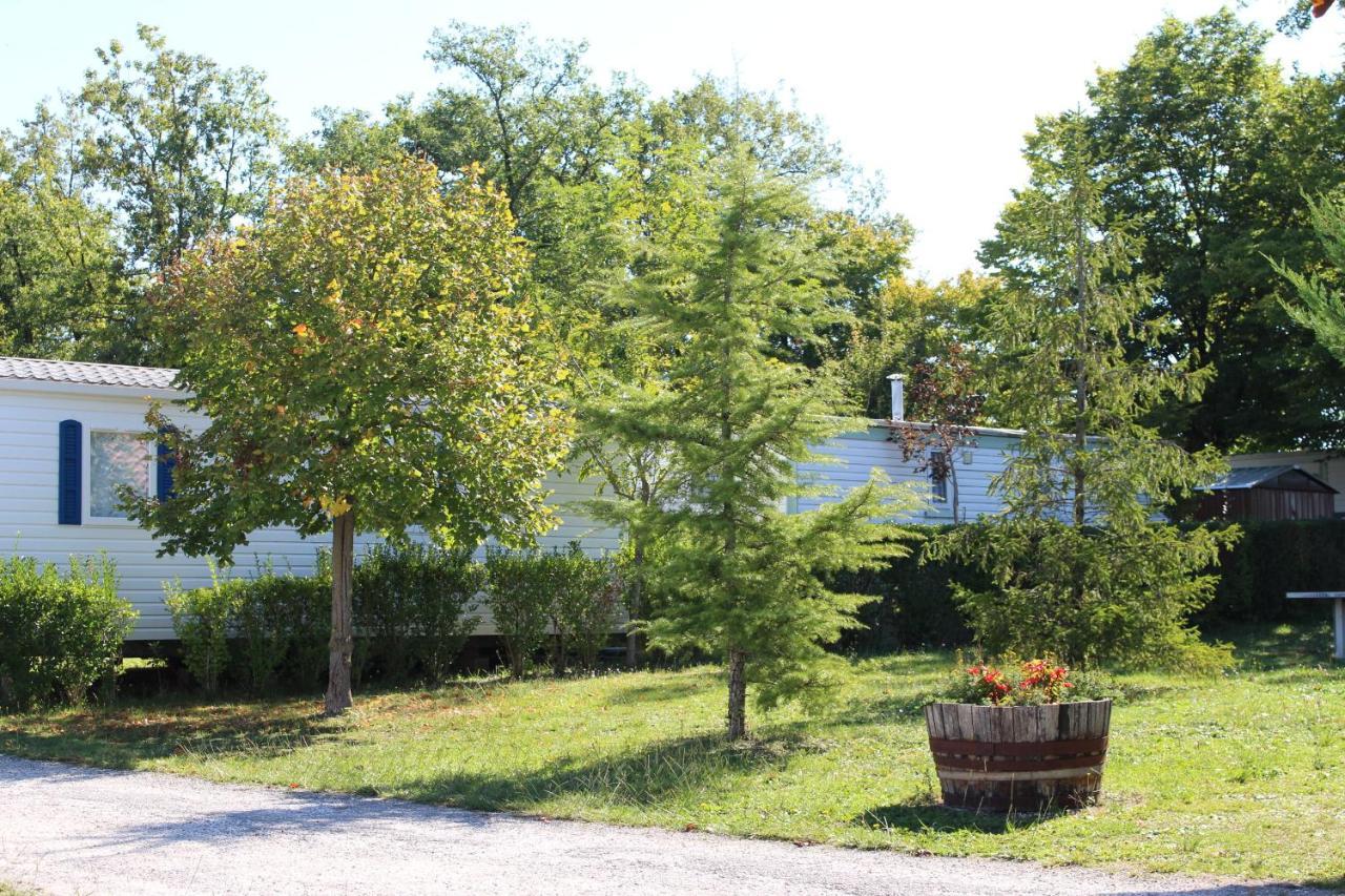Camping Du Pontis Verteillac Exterior foto